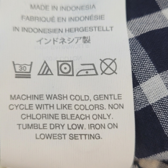 J. Crew Ruffle Classic Popover Long Sleeve Shirt in Mini Windowpane - Size 14 - Picture 15 of 16